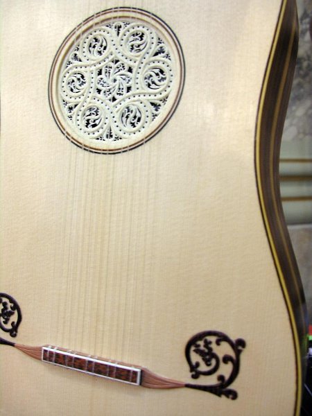 photo10.JPG - Guitare Baroque de Didier Jarny