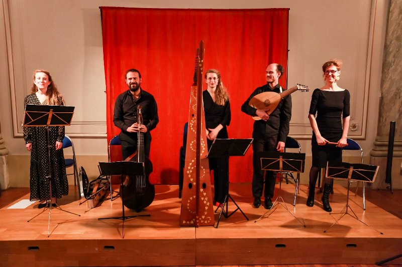 l_acheron_13.jpg - Ensemble L'Achéron (Voix, flûte, harpe, viole et Bor Zuljan au luth)