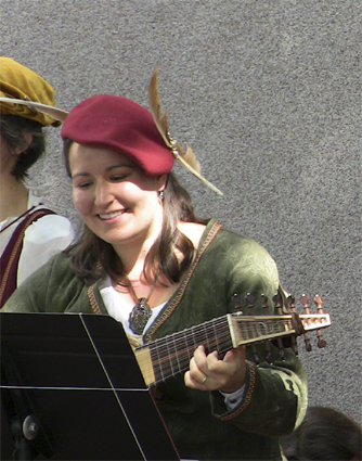 fm_claire_b.jpg - Fête de la Musique à Foranim par Les Muses de Montparnasse