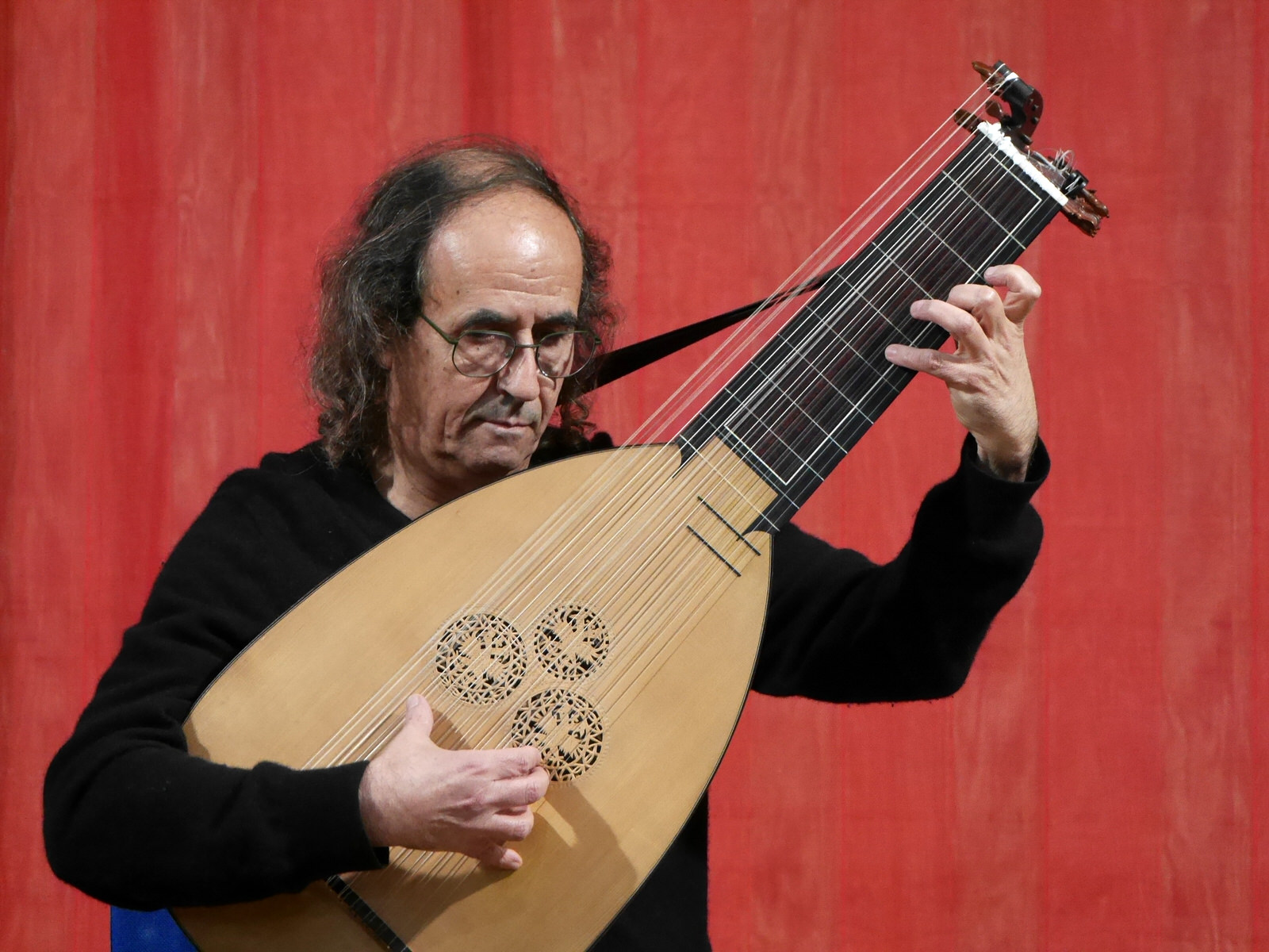 339253703_185910937563324_6102672026753978831_n.jpg - Mauricio Buraglia, luth baroque : Sonate en Sib Majeur du Ms. de Dresde