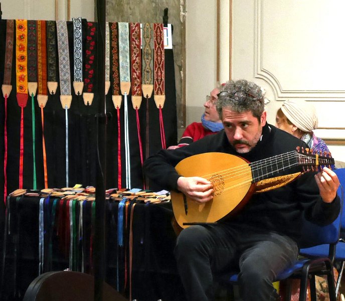 339281254_580512644046136_1797224061329977412_n.jpg - Elèves du Conservatoire de Vanves (Professeur Fabricio Melo), chansons et danses 16e
